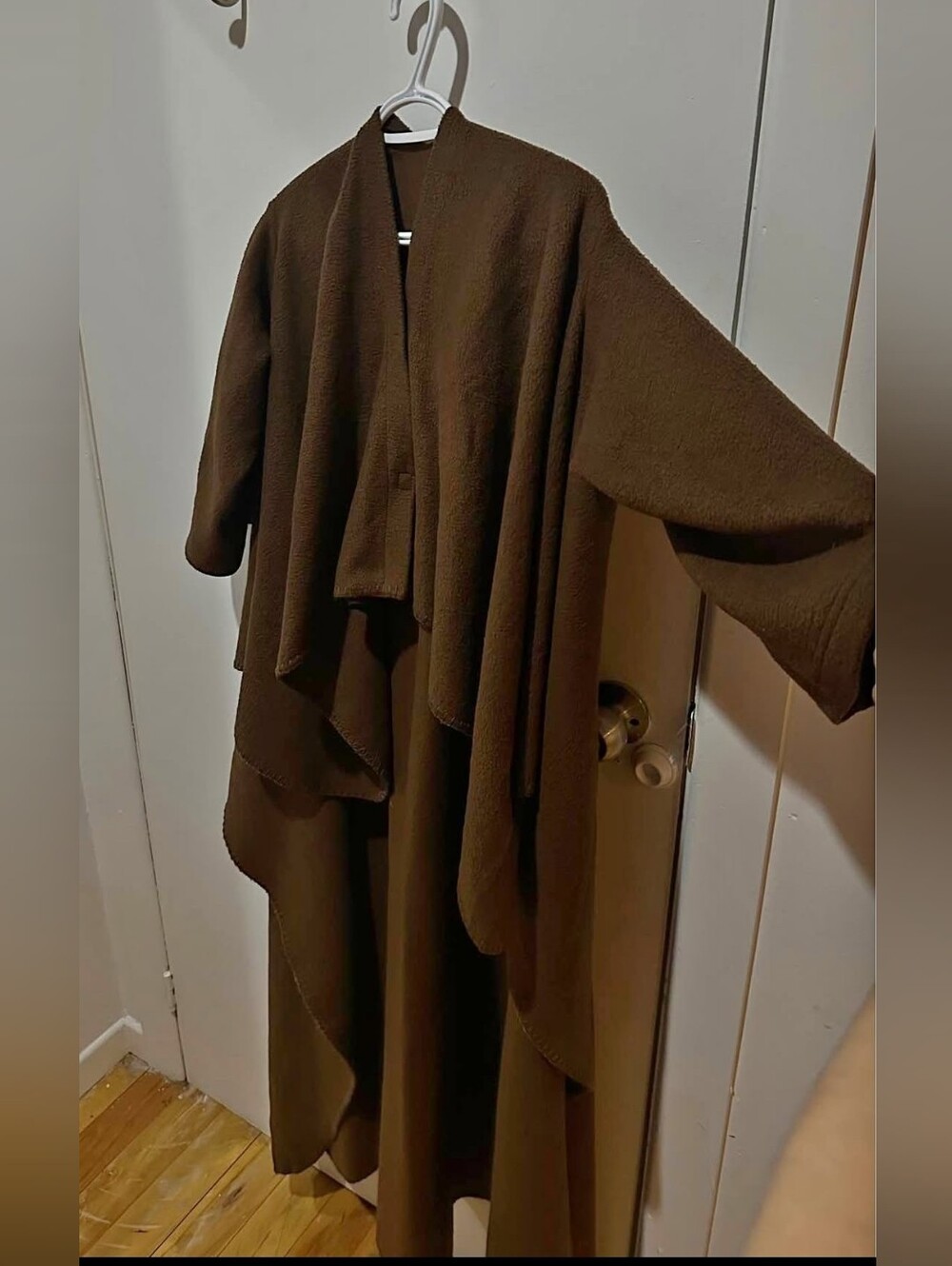Women's Brown wearable blanket - plaid à manche marron
